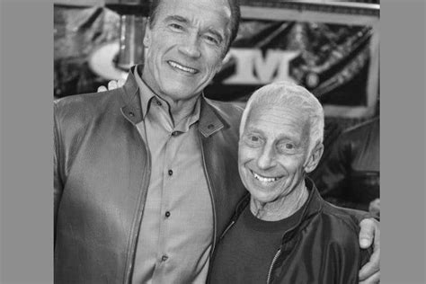 arnold schwarzenegger nie żyje|Nie żyje wielka legenda. Jego śmierć poruszyła nawet gwiazdy.